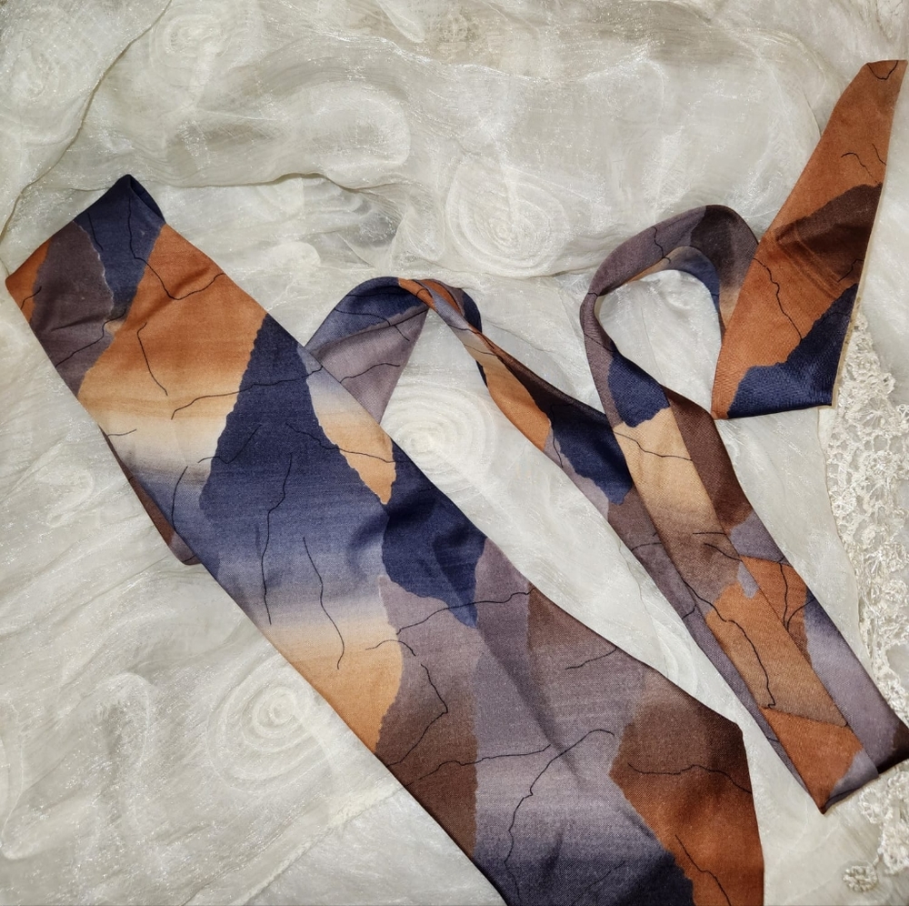 ⭐️ Italian All silk hand made tie